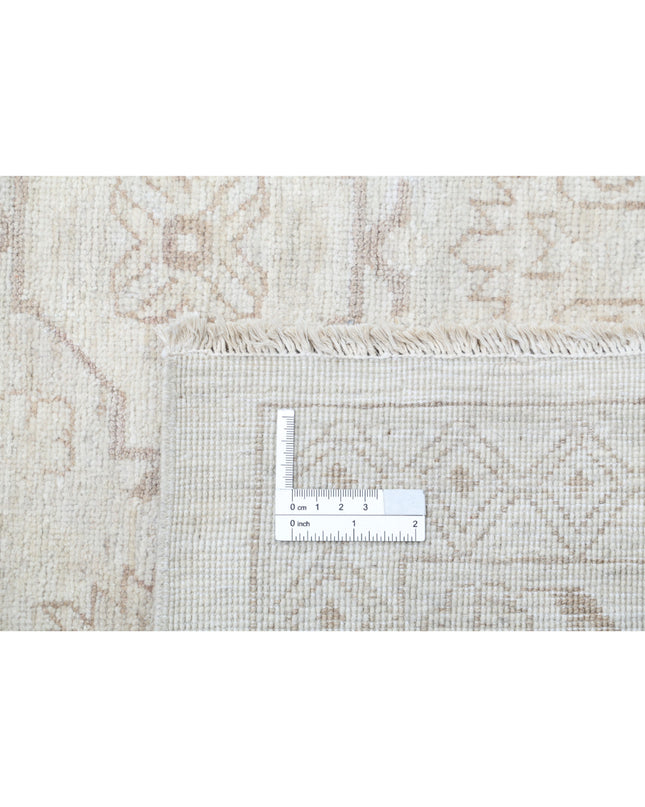 Serenity 9' 9" X 13' 7" Hand Knotted Wool Rug 9' 9" X 13' 7" (297 X 414) / Ivory / Wool