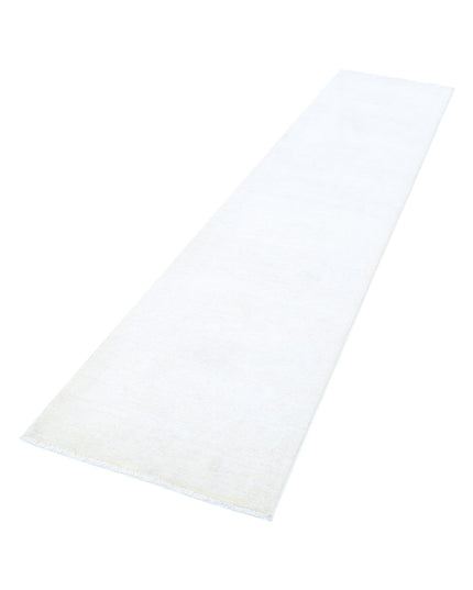 Serenity 2' 5" X 10' 1" Hand Knotted Wool Rug 2' 5" X 10' 1" (74 X 307) / Ivory / Wool