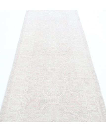 Serenity 3' 0" X 10' 7" Hand Knotted Wool Rug 3' 0" X 10' 7" (91 X 322) / Grey / Wool