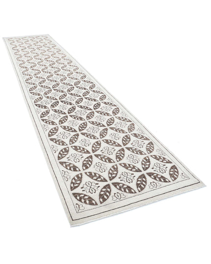 Serenity 3' 9" X 16' 2" Hand Knotted Wool Rug 3' 9" X 16' 2" (114 X 493) / Ivory / Wool