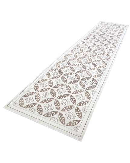 Serenity 3' 9" X 16' 2" Hand Knotted Wool Rug 3' 9" X 16' 2" (114 X 493) / Ivory / Wool