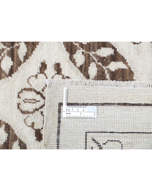 Serenity 3' 9" X 16' 2" Hand Knotted Wool Rug 3' 9" X 16' 2" (114 X 493) / Ivory / Wool