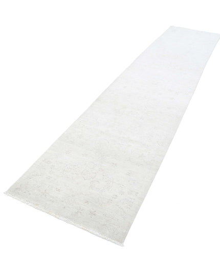 Serenity 2' 8" X 11' 11" Hand Knotted Wool Rug 2' 8" X 11' 11" (81 X 363) / Ivory / Wool