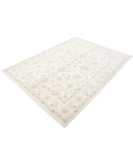 Serenity 5' 7" X 7' 4" Hand Knotted Wool Rug 5' 7" X 7' 4" (170 X 223) / Ivory / Wool