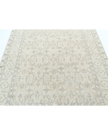 Serenity 6' 0" X 7' 9" Hand Knotted Wool Rug 6' 0" X 7' 9" (183 X 236) / Ivory / Wool