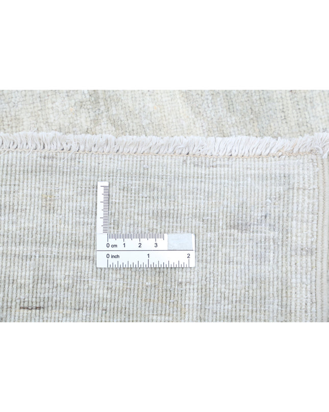 Serenity 6' 1" X 10' 11" Hand Knotted Wool Rug 6' 1" X 10' 11" (185 X 333) / Ivory / Wool