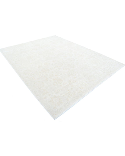 Serenity 7' 10" X 9' 11" Hand Knotted Wool Rug 7' 10" X 9' 11" (239 X 302) / Ivory / Wool