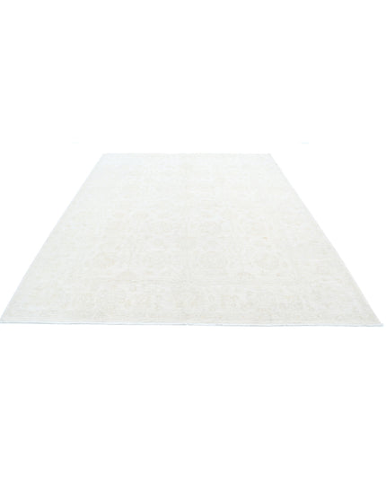 Serenity 7' 10" X 9' 11" Hand Knotted Wool Rug 7' 10" X 9' 11" (239 X 302) / Ivory / Wool
