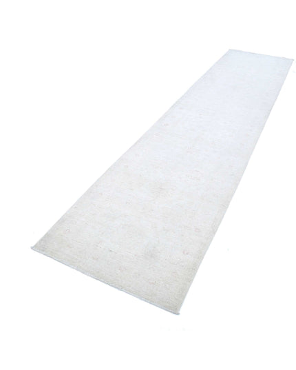 Serenity 2' 9" X 12' 2" Hand Knotted Wool Rug 2' 9" X 12' 2" (84 X 371) / Ivory / Wool