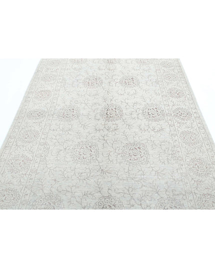 Serenity 5' 4" X 8' 2" Hand Knotted Wool Rug 5' 4" X 8' 2" (162 X 249) / Ivory / Wool