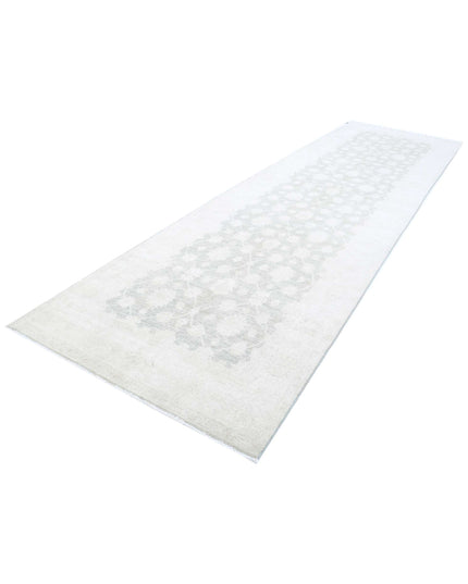 Serenity 4' 8" X 16' 3" Hand Knotted Wool Rug 4' 8" X 16' 3" (142 X 495) / Grey / Wool