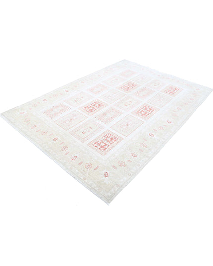Serenity 5' 6" X 8' 0" Hand Knotted Wool Rug 5' 6" X 8' 0" (168 X 244) / Ivory / Wool
