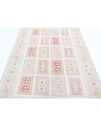 Serenity 5' 6" X 8' 0" Hand Knotted Wool Rug 5' 6" X 8' 0" (168 X 244) / Ivory / Wool