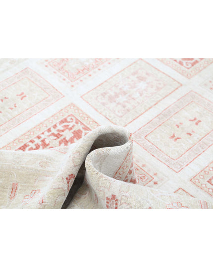 Serenity 5' 6" X 8' 0" Hand Knotted Wool Rug 5' 6" X 8' 0" (168 X 244) / Ivory / Wool