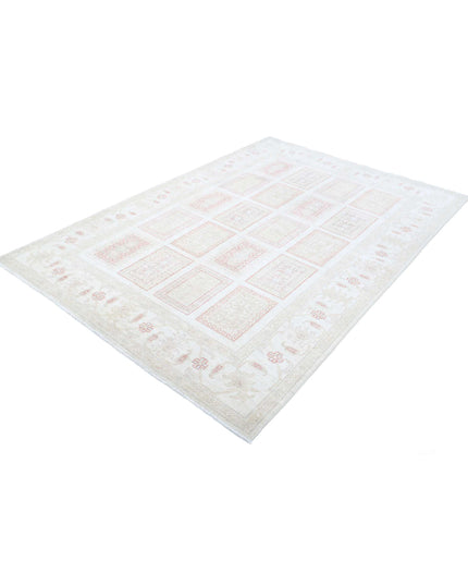 Serenity 5' 6" X 7' 11" Hand Knotted Wool Rug 5' 6" X 7' 11" (168 X 241) / Ivory / Wool