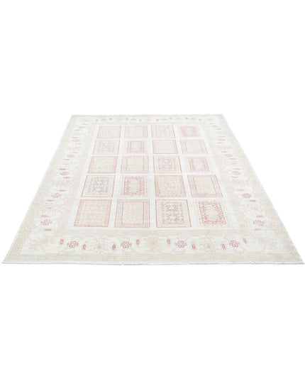 Serenity 5' 6" X 7' 11" Hand Knotted Wool Rug 5' 6" X 7' 11" (168 X 241) / Ivory / Wool