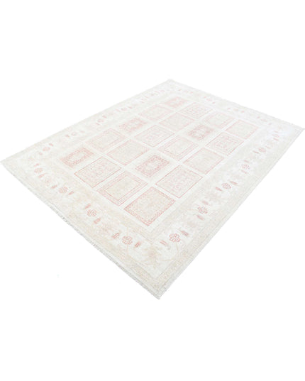 Serenity 5' 6" X 7' 1" Hand Knotted Wool Rug 5' 6" X 7' 1" (168 X 216) / Ivory / Wool