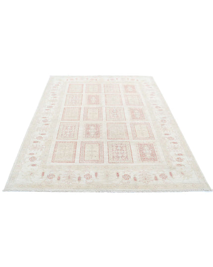Serenity 5' 6" X 7' 1" Hand Knotted Wool Rug 5' 6" X 7' 1" (168 X 216) / Ivory / Wool