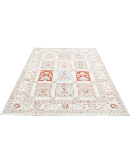 Serenity 5' 6" X 7' 7" Hand Knotted Wool Rug 5' 6" X 7' 7" (168 X 231) / Ivory / Wool