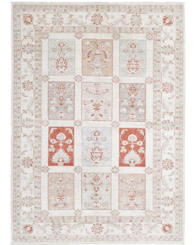 Serenity 5' 6" X 7' 7" Hand Knotted Wool Rug 5' 6" X 7' 7" (168 X 231) / Ivory / Wool