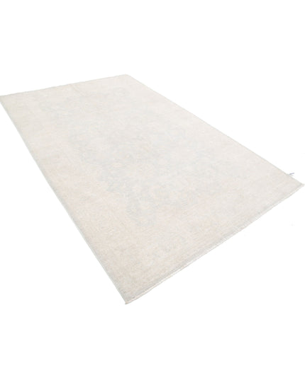 Serenity 6' 0" X 8' 11" Hand Knotted Wool Rug 6' 0" X 8' 11" (183 X 272) / Grey / Wool