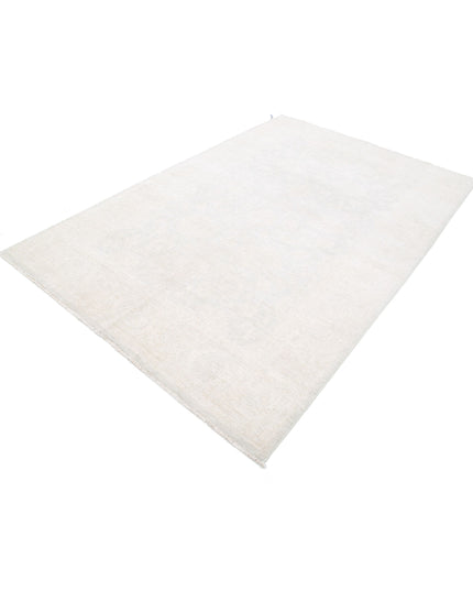 Serenity 6' 0" X 8' 11" Hand Knotted Wool Rug 6' 0" X 8' 11" (183 X 272) / Grey / Wool