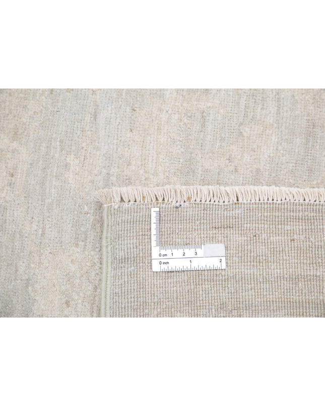 Serenity 6' 0" X 8' 11" Hand Knotted Wool Rug 6' 0" X 8' 11" (183 X 272) / Grey / Wool