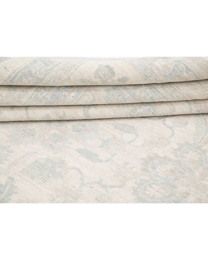 Serenity 10' 0" X 14' 2" Hand Knotted Wool Rug 10' 0" X 14' 2" (305 X 432) / Ivory / Wool