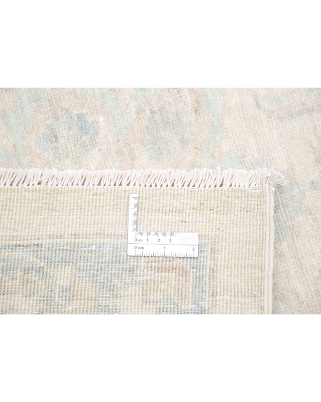 Serenity 10' 0" X 14' 2" Hand Knotted Wool Rug 10' 0" X 14' 2" (305 X 432) / Ivory / Wool