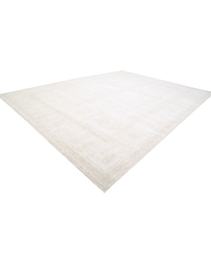 Serenity 13' 5" X 17' 7" Hand Knotted Wool Rug 13' 5" X 17' 7" (409 X 536) / Ivory / Wool
