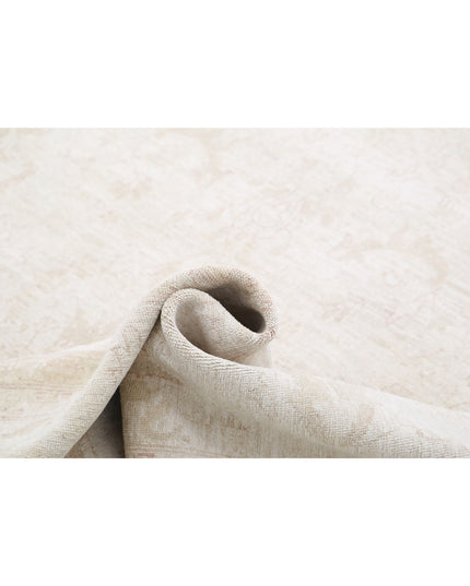 Serenity 13' 5" X 17' 7" Hand Knotted Wool Rug 13' 5" X 17' 7" (409 X 536) / Ivory / Wool