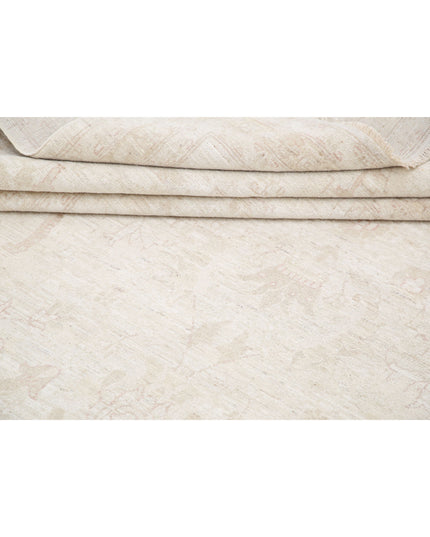 Serenity 13' 5" X 17' 7" Hand Knotted Wool Rug 13' 5" X 17' 7" (409 X 536) / Ivory / Wool