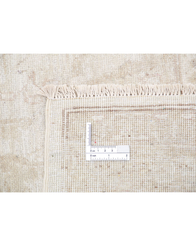 Serenity 13' 5" X 17' 7" Hand Knotted Wool Rug 13' 5" X 17' 7" (409 X 536) / Ivory / Wool