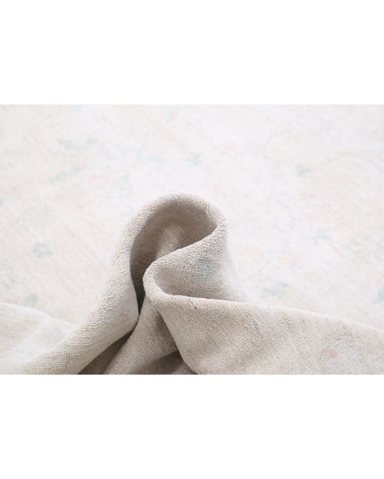 Serenity 19' 4" X 25' 6" Hand Knotted Wool Rug 19' 4" X 25' 6" (589 X 777) / Ivory / Wool