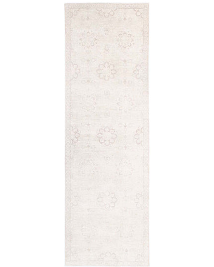 Serenity 3' 0" X 9' 10" Hand Knotted Wool Rug 3' 0" X 9' 10" (91 X 300) / Ivory / Wool