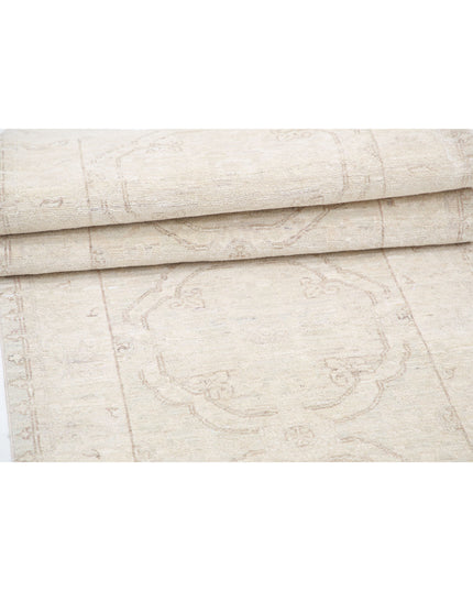 Serenity 2' 4" X 10' 2" Hand Knotted Wool Rug 2' 4" X 10' 2" (71 X 310) / Ivory / Wool