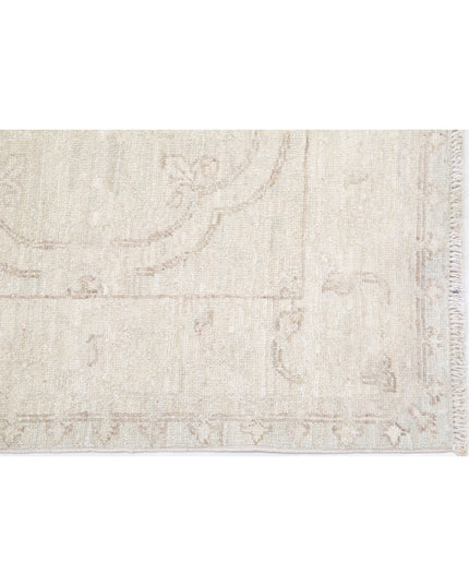 Serenity 2' 4" X 10' 2" Hand Knotted Wool Rug 2' 4" X 10' 2" (71 X 310) / Ivory / Wool