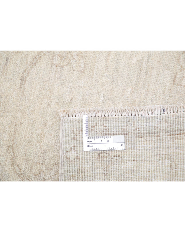 Serenity 2' 4" X 10' 2" Hand Knotted Wool Rug 2' 4" X 10' 2" (71 X 310) / Ivory / Wool