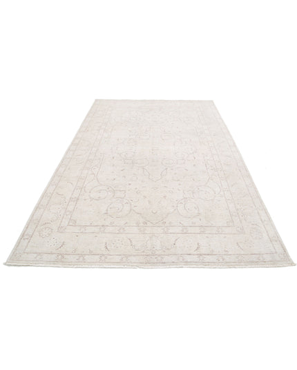 Serenity 5' 11" X 9' 4" Hand Knotted Wool Rug 5' 11" X 9' 4" (180 X 284) / Ivory / Wool