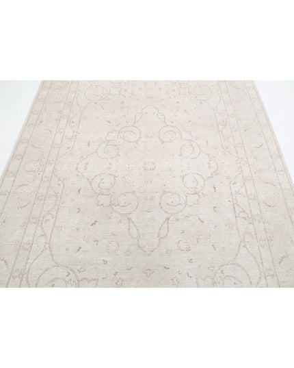 Serenity 5' 11" X 9' 4" Hand Knotted Wool Rug 5' 11" X 9' 4" (180 X 284) / Ivory / Wool
