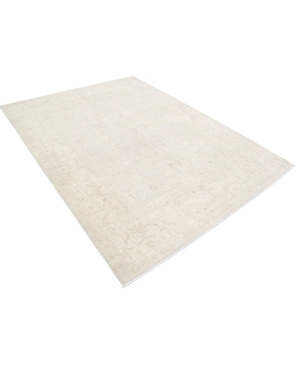 Serenity 6' 4" X 8' 6" Hand Knotted Wool Rug 6' 4" X 8' 6" (193 X 259) / Ivory / Wool