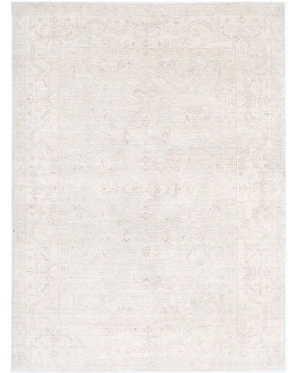 Serenity 6' 4" X 8' 6" Hand Knotted Wool Rug 6' 4" X 8' 6" (193 X 259) / Ivory / Wool