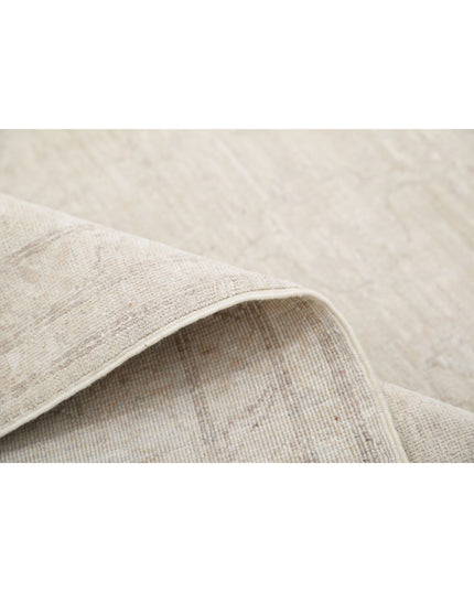 Serenity 7' 10" X 9' 9" Hand Knotted Wool Rug 7' 10" X 9' 9" (239 X 297) / Ivory / Wool