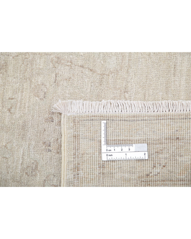 Serenity 7' 10" X 9' 9" Hand Knotted Wool Rug 7' 10" X 9' 9" (239 X 297) / Ivory / Wool