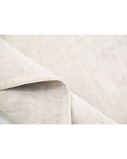 Serenity 6' 2" X 8' 9" Hand Knotted Wool Rug 6' 2" X 8' 9" (188 X 267) / Ivory / Wool