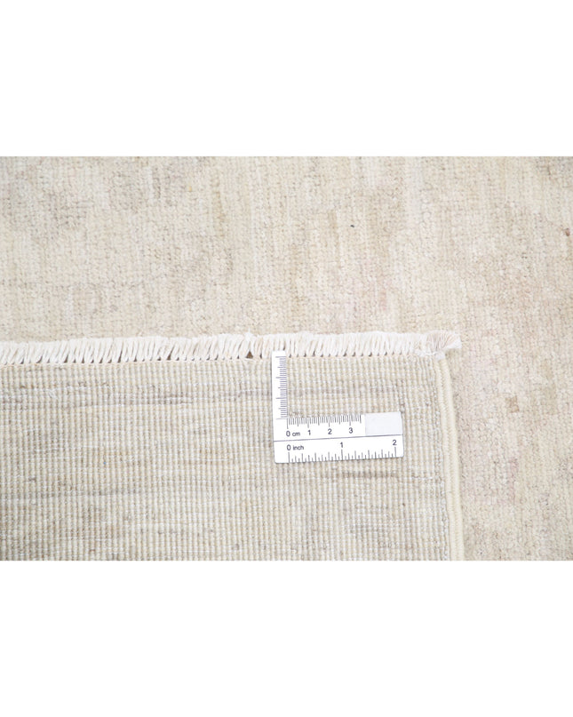 Serenity 6' 2" X 8' 9" Hand Knotted Wool Rug 6' 2" X 8' 9" (188 X 267) / Ivory / Wool