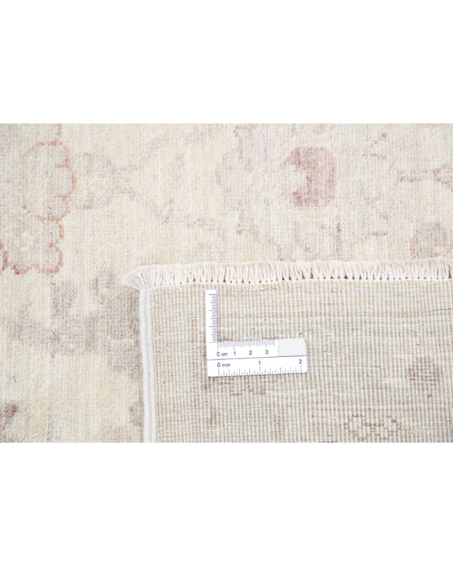 Serenity 8' 0" X 9' 5" Hand Knotted Wool Rug 8' 0" X 9' 5" (244 X 287) / Ivory / Wool