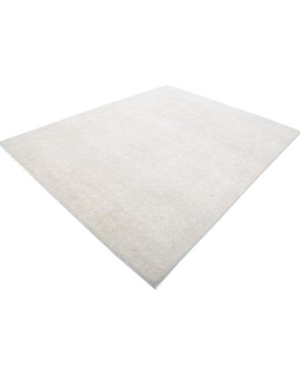 Serenity 7' 10" X 9' 10" Hand Knotted Wool Rug 7' 10" X 9' 10" (239 X 300) / Ivory / Wool