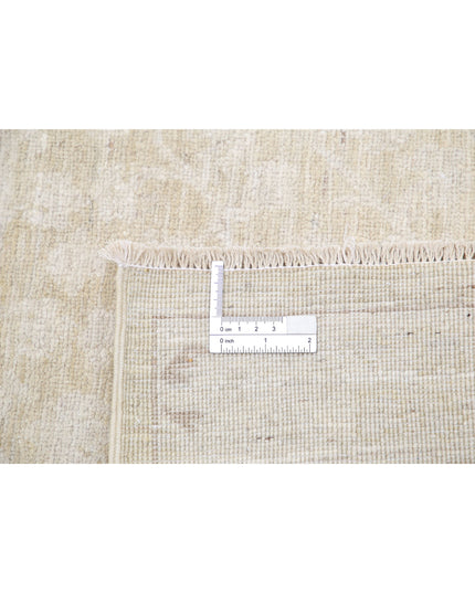 Serenity 7' 11" X 9' 10" Hand Knotted Wool Rug 7' 11" X 9' 10" (241 X 300) / Ivory / Wool