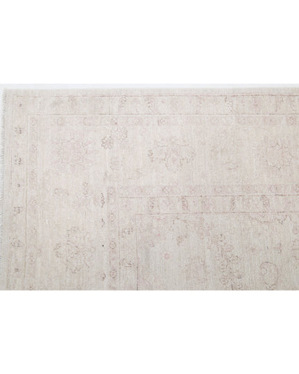 Serenity 8' 1" X 9' 5" Hand Knotted Wool Rug 8' 1" X 9' 5" (246 X 287) / Ivory / Wool